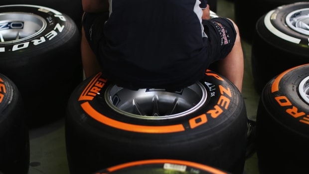 Pirelli - Red Bull